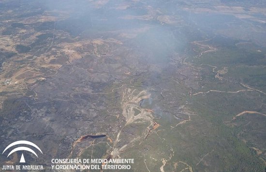 Vista aérea de los incendios en Moguer