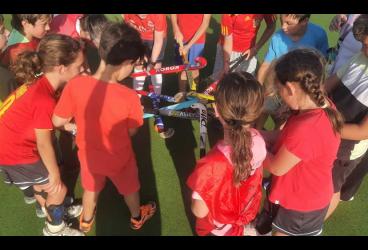 Jornada de puertas abiertas en el SADUS para iniciar la temporada de hockey...