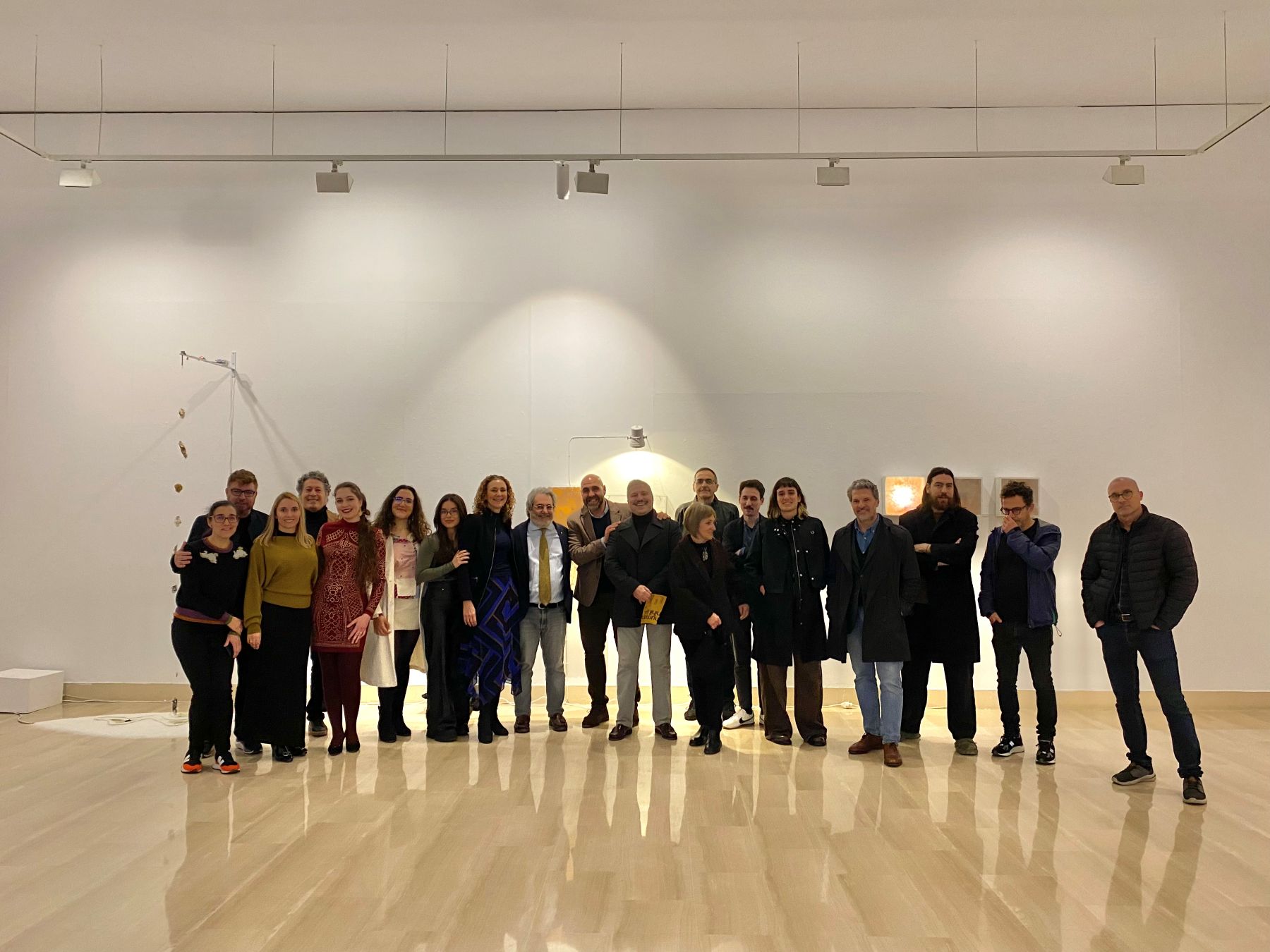 Foto de grupo de la exposición