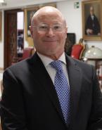 Decano de la Facultad de Medicina, Manuel Eugenio Dorado Ocaña